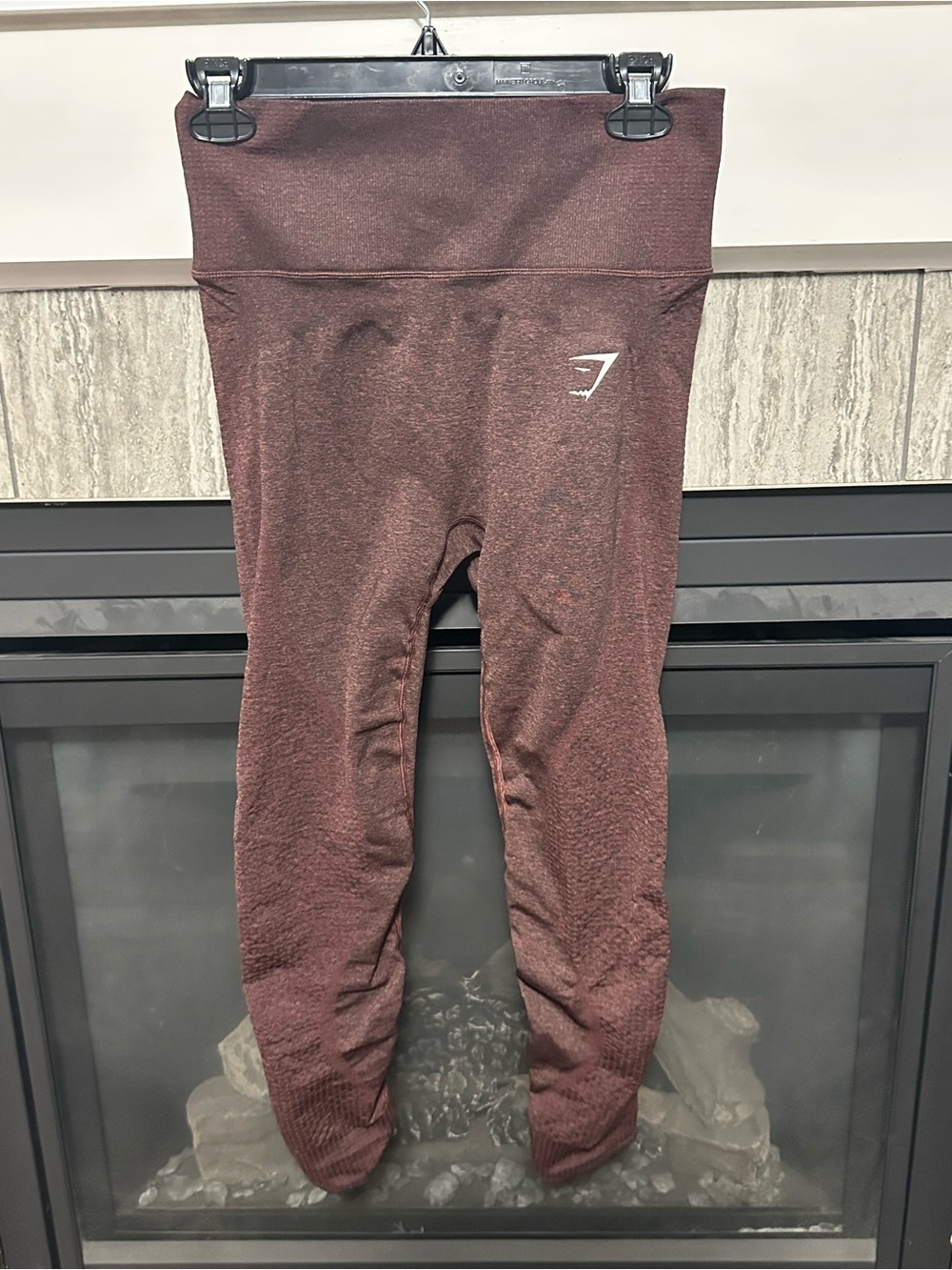 Gymshark Burgundy Seamless High Waisted Scrunch Bum Leggings - Picture 3 of 7